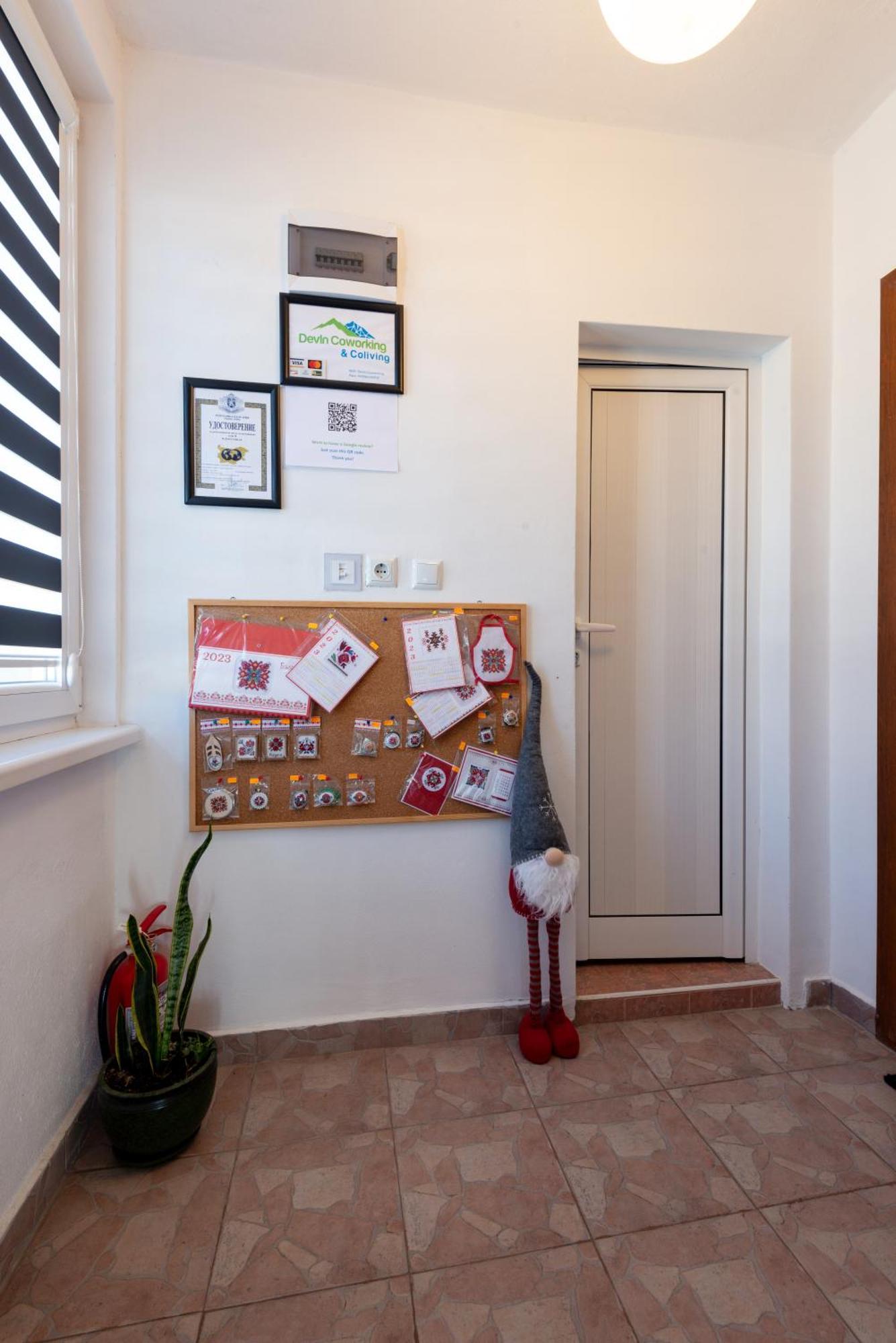 Devin Coworking & Coliving Apartment Exterior photo